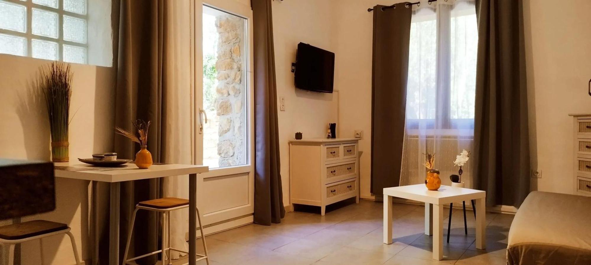 Studio Charmant Dans Un Ancien Moulin Pres D'Orange 30 M² Piscine Exterior foto